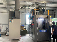 <b>安徽客户现场 鑫百通XBT1315-12A-60P转盘式自动喷砂</b>