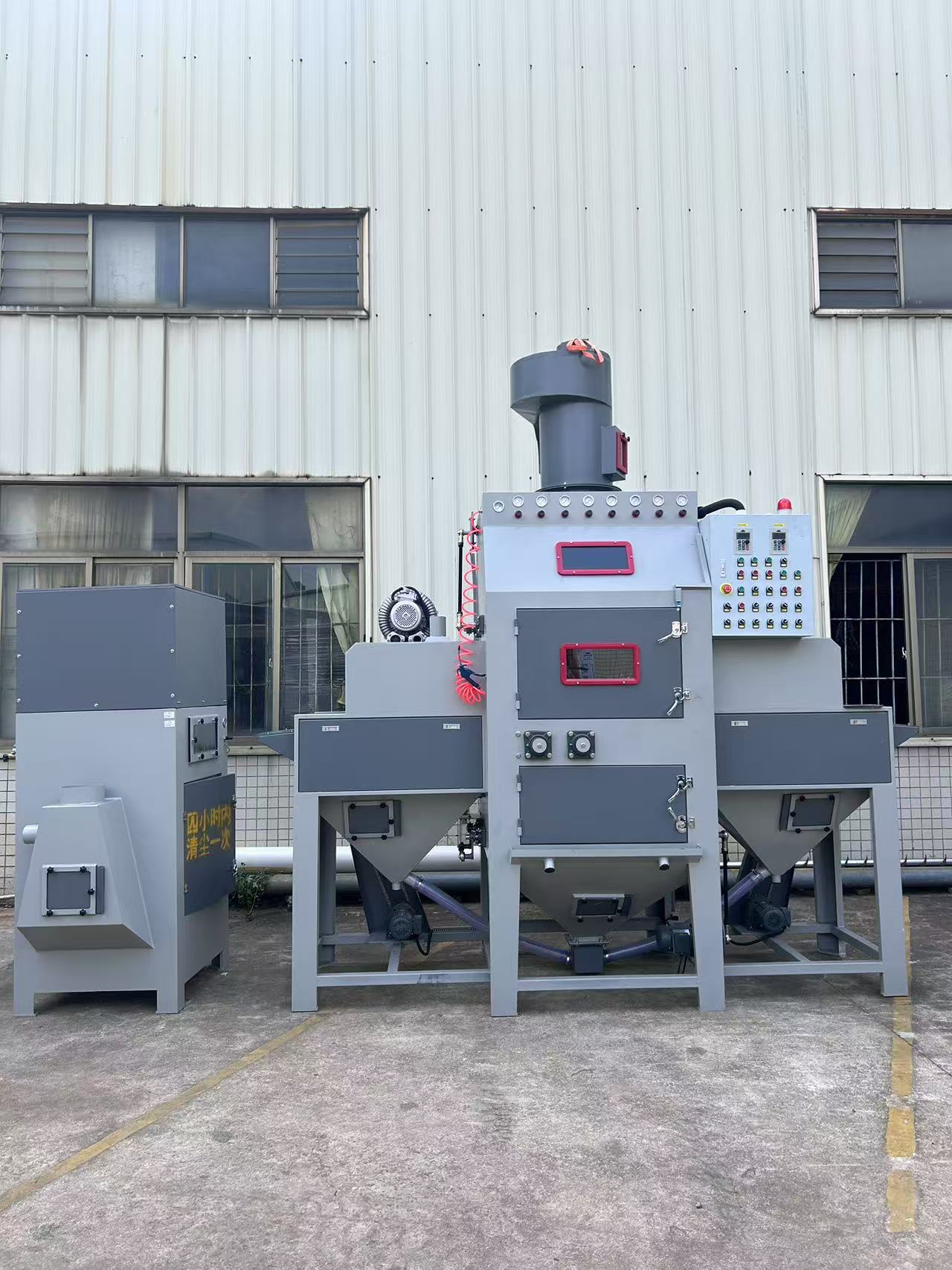 XBT600-8A 双面型输送式自动喷砂机